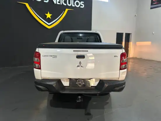 MITSUBISHI-L200 TRITON-2019