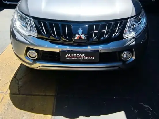 MITSUBISHI-L200 TRITON-2.4 16V TURBO DIESEL SPORT HPE TOP CD 4P 4X4 AUTOMÁTICO MITSUBISHI-L200 TRITON-2017