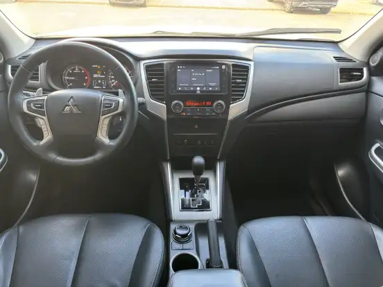 MITSUBISHI-L200 TRITON-2.4 16V TURBO DIESEL SPORT HPE-S CD 4P 4X4 AUTOMÁTICO MITSUBISHI-L200 TRITON-2021
