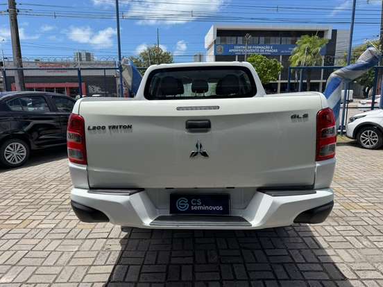 MITSUBISHI-L200 TRITON-2024