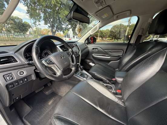 MITSUBISHI-L200 TRITON-2.4 16V TURBO DIESEL SPORT HPE-S CD 4P 4X4 AUTOMÁTICO MITSUBISHI-L200 TRITON-2020