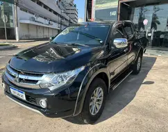 MITSUBISHI L200 TRITON 2.4 16V TURBO DIESEL SPORT HPE-S CD 4P 4X4 AUTOMÁTICO MITSUBISHI L200 TRITON 2.4 16V TURBO DIESEL SPORT HPE-S CD 4P 4X4 AUTOMÁTICO