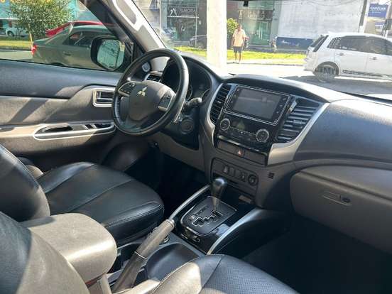 MITSUBISHI-L200 TRITON-2018