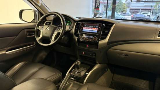 MITSUBISHI-L200 TRITON-2019