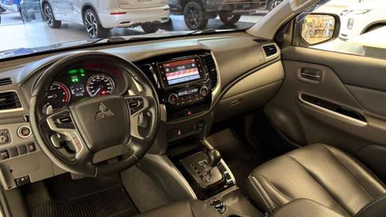 MITSUBISHI-L200 TRITON-2019