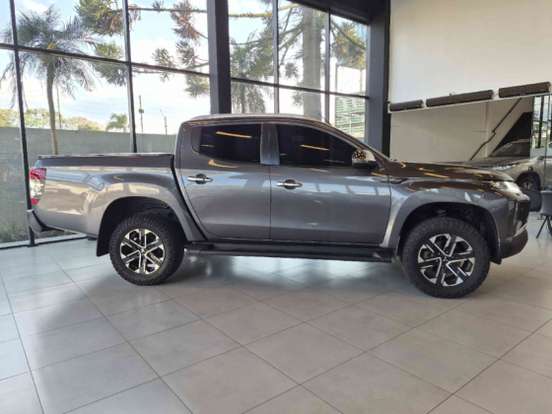 MITSUBISHI-L200 TRITON-2.4 16V TURBO DIESEL SPORT HPE-S CD 4P 4X4 AUTOMÁTICO MITSUBISHI-L200 TRITON-2022