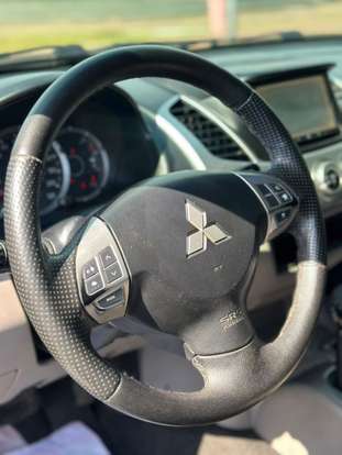 MITSUBISHI-L200 TRITON-2012
