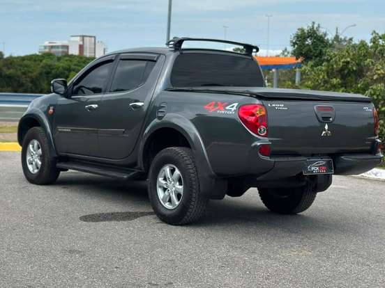 MITSUBISHI-L200 TRITON-3.2 HPE 4X4 CD 16V TURBO INTERCOOLER DIESEL 4P AUTOMÁTICO MITSUBISHI-L200 TRITON-2012