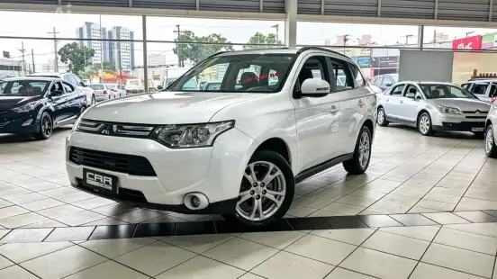 MITSUBISHI-OUTLANDER-2.0 16V GASOLINA 4P AUTOMÁTICO MITSUBISHI-OUTLANDER-2014