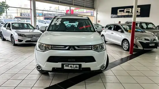 MITSUBISHI-OUTLANDER-2.0 16V GASOLINA 4P AUTOMÁTICO MITSUBISHI-OUTLANDER-2014