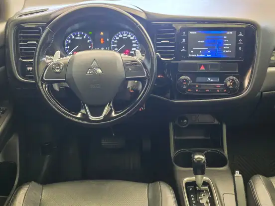 MITSUBISHI-OUTLANDER-2.0 16V GASOLINA 4P AUTOMÁTICO MITSUBISHI-OUTLANDER-2016