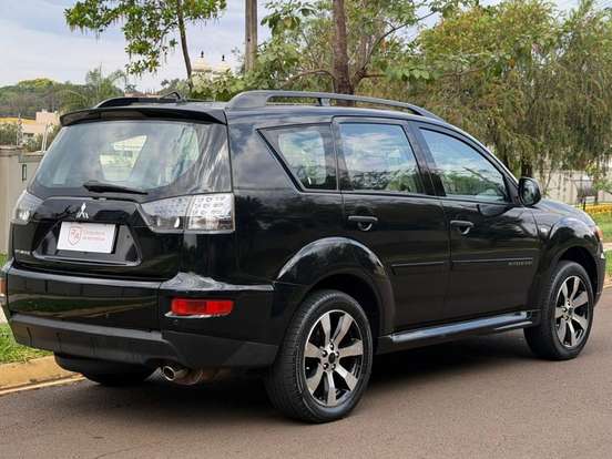 MITSUBISHI-OUTLANDER-2.0 16V GASOLINA 4P AUTOMÁTICO MITSUBISHI-OUTLANDER-2012