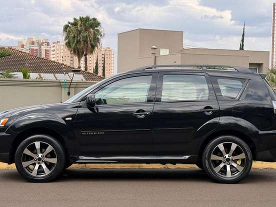 MITSUBISHI-OUTLANDER-2.0 16V GASOLINA 4P AUTOMÁTICO MITSUBISHI-OUTLANDER-2012