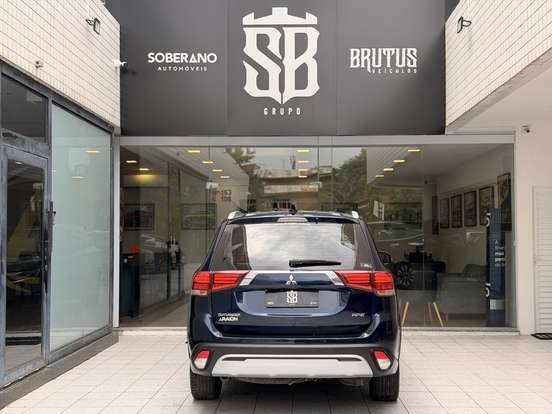 MITSUBISHI-OUTLANDER-2.0 MIVEC GASOLINA HPE AUTOMÁTICO MITSUBISHI-OUTLANDER-2021