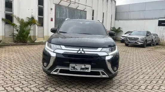 MITSUBISHI-OUTLANDER-2019