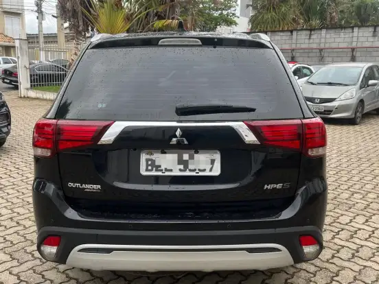 MITSUBISHI-OUTLANDER-3.0 MIVEC V6 GASOLINA HPE-S AWD AUTOMÁTICO MITSUBISHI-OUTLANDER-2019