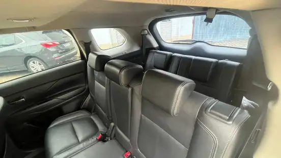 MITSUBISHI-OUTLANDER-3.0 MIVEC V6 GASOLINA HPE-S AWD AUTOMÁTICO MITSUBISHI-OUTLANDER-2019