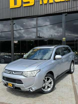 MITSUBISHI-OUTLANDER-2014
