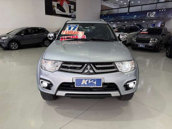 MITSUBISHI-PAJERO-2016