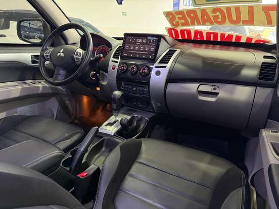 MITSUBISHI-PAJERO-2016