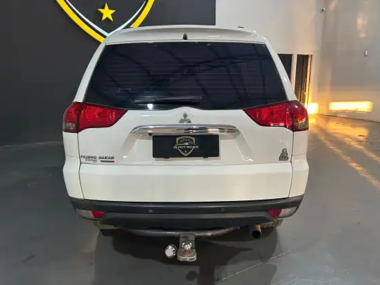 MITSUBISHI-PAJERO DAKAR-2014