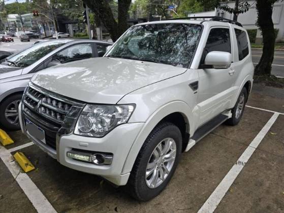 MITSUBISHI PAJERO FULL 3.2 HPE 4X4 16V TURBO INTERCOOLER DIESEL 2P AUTOMÁTICO