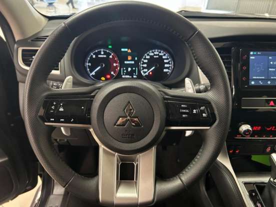 MITSUBISHI-PAJERO SPORT-2.4 16V MIVEC TURBO DIESEL HPE-S AWD AUTOMÁTICO MITSUBISHI-PAJERO SPORT-2024