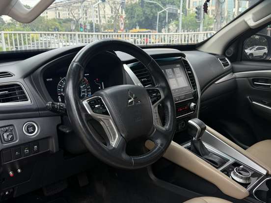 MITSUBISHI-PAJERO SPORT-2020