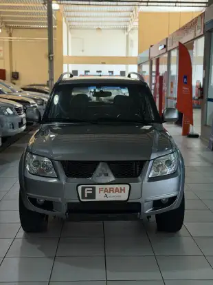 MITSUBISHI-PAJERO TR4-2013