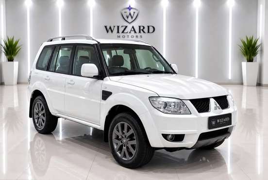 MITSUBISHI-PAJERO TR4-2.0 4X2 16V 140CV FLEX 4P AUTOMÁTICO MITSUBISHI-PAJERO TR4-2013