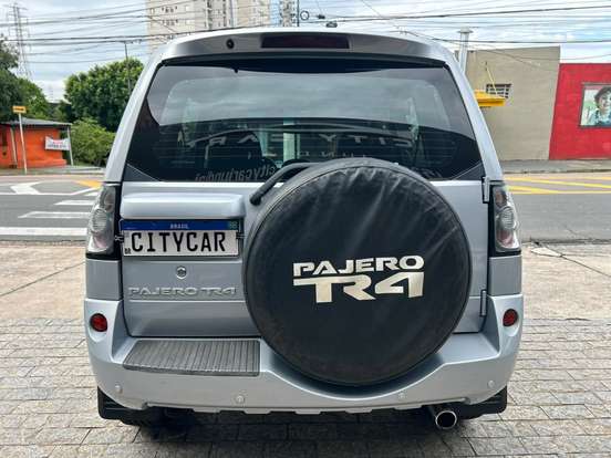 MITSUBISHI-PAJERO TR4-2012