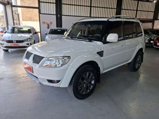 MITSUBISHI-PAJERO TR4-2.0 4X2 16V 140CV FLEX 4P MANUAL MITSUBISHI-PAJERO TR4-2014