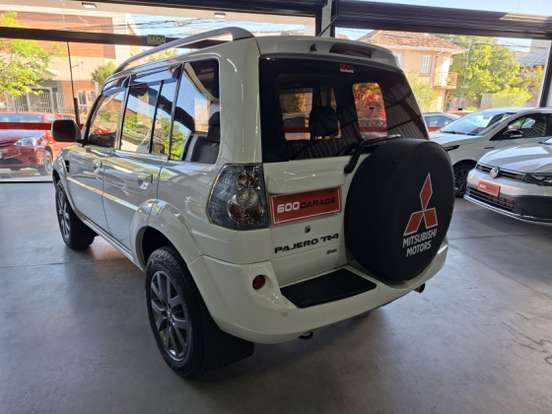 MITSUBISHI-PAJERO TR4-2014