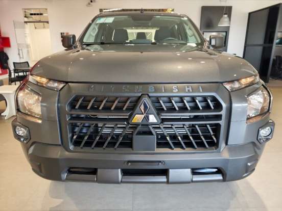 MITSUBISHI-TRITON-2026