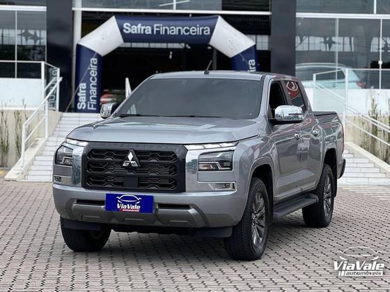 MITSUBISHI TRITON 2.4 BITURBO DIESEL CD HPE 4X4 AUTOMÁTICO