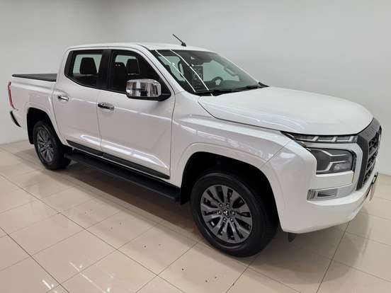 MITSUBISHI-TRITON-2025