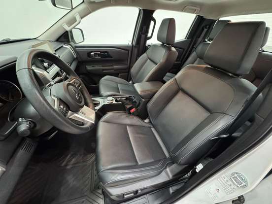 MITSUBISHI-TRITON-2.4 BITURBO DIESEL CD HPE 4X4 AUTOMÁTICO MITSUBISHI-TRITON-2025