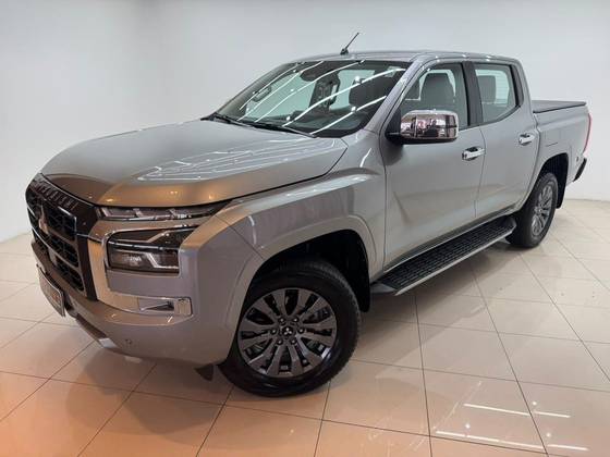 MITSUBISHI TRITON 2.4 BITURBO DIESEL CD HPE-S 4X4 AUTOMÁTICO