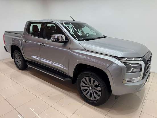 MITSUBISHI-TRITON-2025