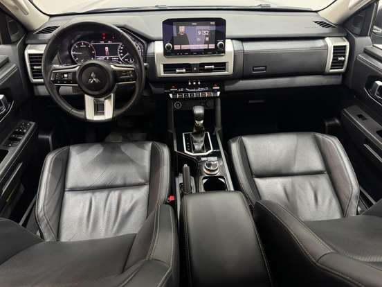 MITSUBISHI-TRITON-2.4 BITURBO DIESEL CD HPE-S 4X4 AUTOMÁTICO MITSUBISHI-TRITON-2025