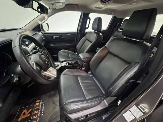 MITSUBISHI-TRITON-2025