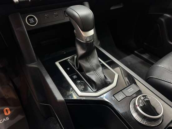 MITSUBISHI-TRITON-2025