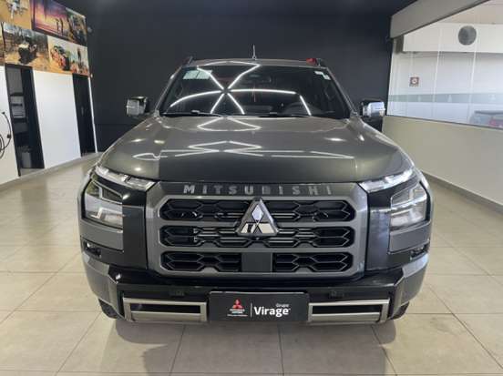 MITSUBISHI-TRITON-2025