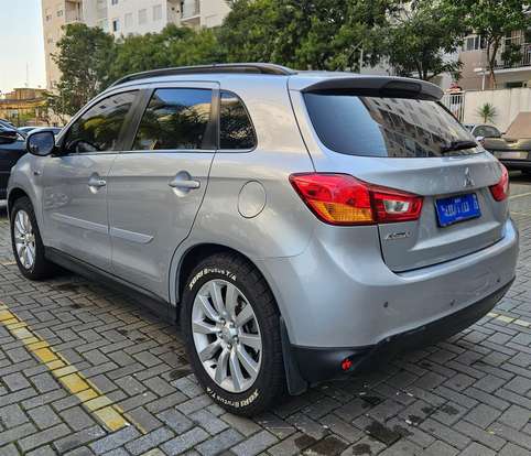 MITSUBISHI-ASX-2015