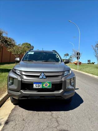 MITSUBISHI L200 TRITON 2.4 16V TURBO DIESEL SPORT OUTDOOR GLS CD 4P 4X4 AUTOMÁTICO