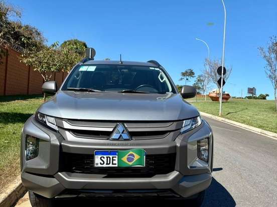 MITSUBISHI-L200 TRITON-2.4 16V TURBO DIESEL SPORT OUTDOOR GLS CD 4P 4X4 AUTOMÁTICO MITSUBISHI-L200 TRITON-2024