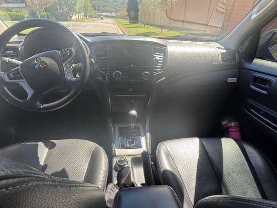 MITSUBISHI-L200 TRITON-2.4 16V TURBO DIESEL SPORT OUTDOOR GLS CD 4P 4X4 AUTOMÁTICO MITSUBISHI-L200 TRITON-2024