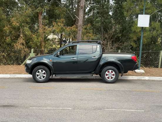 MITSUBISHI-L200 TRITON-3.2 HPE 4X4 CD 16V TURBO INTERCOOLER DIESEL 4P AUTOMÁTICO MITSUBISHI-L200 TRITON-2012