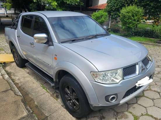 MITSUBISHI-L200 TRITON-3.2 HPE 4X4 CD 16V TURBO INTERCOOLER DIESEL 4P AUTOMÁTICO MITSUBISHI-L200 TRITON-2013
