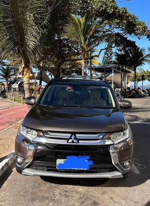 MITSUBISHI-OUTLANDER-2015